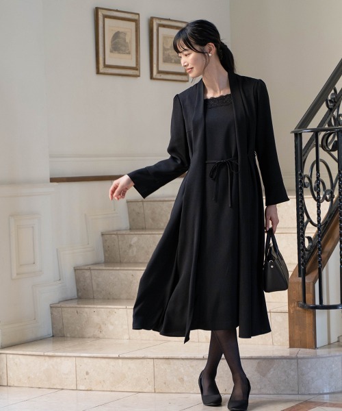 美品＊スーツ 黒 フォーマル レディース ワンピース セットアップ ノーカラー AOYAMA 【洋服の青山】《最短当日発送》礼服 喪服 2点 セット