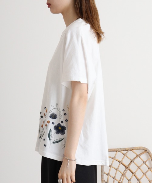 tシャツ EMAGO 裾ギャザー植木刺繍ドルマンＴ レディース 楽天市場】フラワーショップ刺繍ドルマンTシャツ emago
