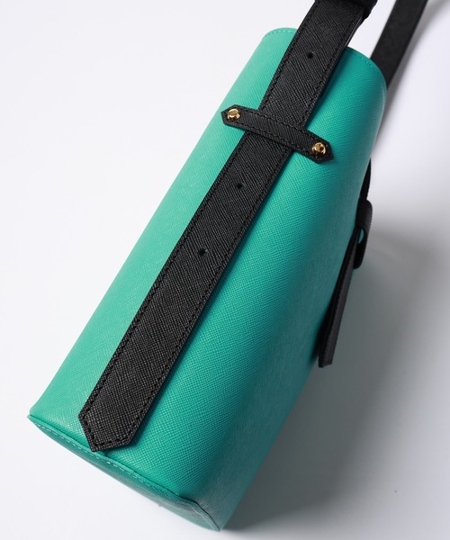 CULLNI（クルニ） ショルダーバッグ Leather Flap Bucket Bag メンズ