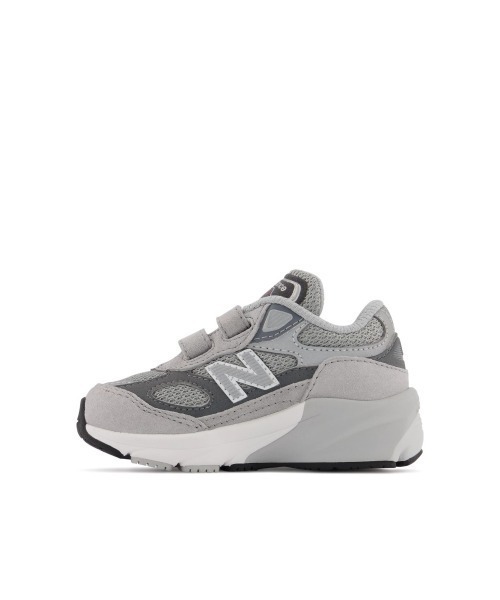 Kinetics（キネティクス） スニーカー New Balance 990v6 Hook and