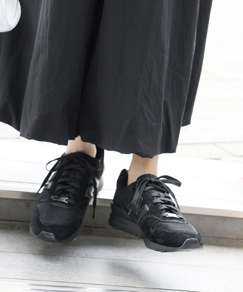 New Balance 996 黒 スニーカー　　２２㎝ New Balance 996 黒 スニーカー 22㎝超 安い