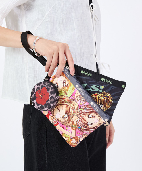 LESPORTSAC GALS! ピンバッジ LeSportsac チャーム 「GALS!」WRISTLET POUCH W/CHARM ウィー