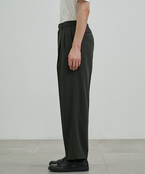 UNITED TOKYO（ユナイテッドトウキョウ） パンツ TECHNO WOOL 2タック