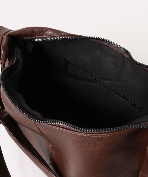 Sakka ショルダーバッグ バッグ PUレザー ステッチショルダーバッグ