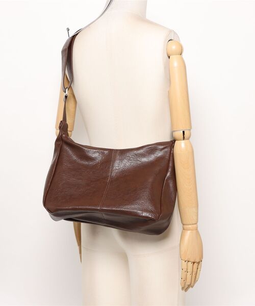 Sakka ショルダーバッグ バッグ PUレザー ステッチショルダーバッグ