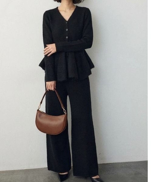 Lateru ニット セーター ペプラムニットセットアップ レディース