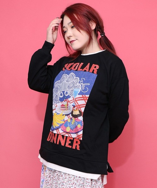Scolar スカラーちゃんの夕食柄レイヤード風配色プルオーバー ScoLar（スカラー） トレーナー スウェット スカラーちゃんの夕食柄