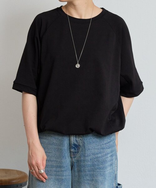 BEARDSLEY 刺繍入り 半袖プルオーバー ブラック BEARDSLEY（ビアズリー） tシャツ 半袖 ドロストデザインプルオーバー