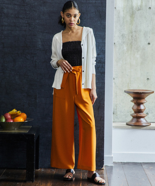 パンツ サラッとしたリネンライクのリラックスパンツファッション サラッとしたリネンライクの