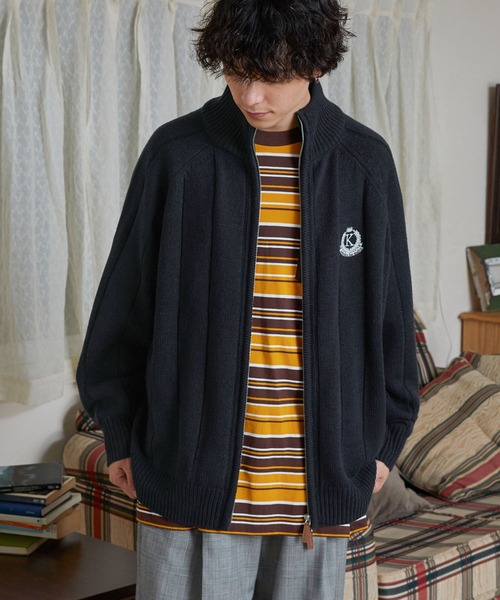 カーディガン ワンポイントエンブレム刺繍ドライバーズニット