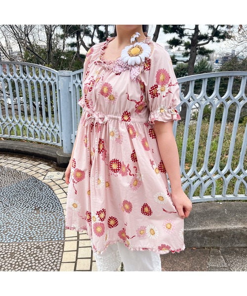 k..michon　ピンクハウス　花柄チュニック くすみピンク PINK HOUSE チュニック ひな菊コサージュプリントチュニック