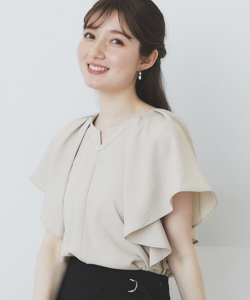 美品＊レリアン系列ネミカ パールモチーフキーネックブラウス 1 ブルー 日本製 美品＊レリアン系列ネミカ パールモチーフキーネックブラウス LL