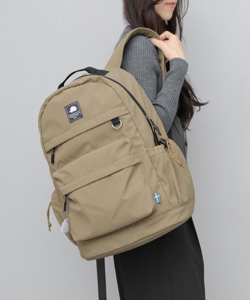 % Backpack S ベージュ SCANDINAVIAN FOREST デイバック リュック 軽量 撥水ナイロン 11