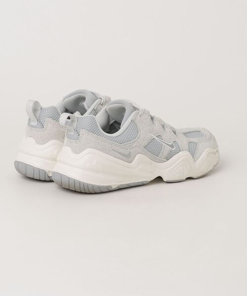 NIKE（ナイキ） ローカットスニーカー 24.0cm ブラック レディース