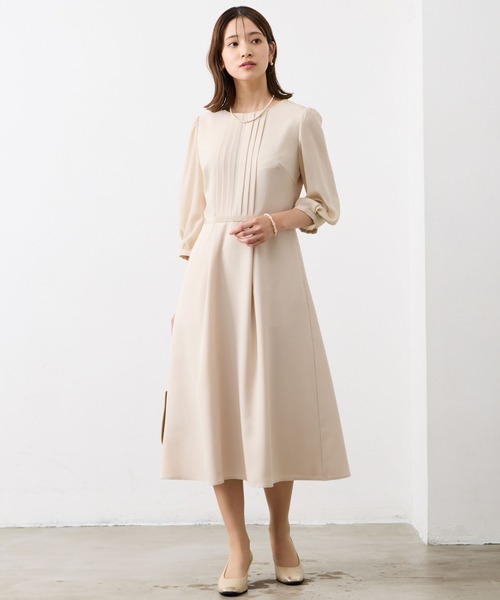 【ほぼ未使用】AIMERのフレアワンピース AIMER（エメ） ワンピース 胸元タックデザイン袖付きフレアワンピース