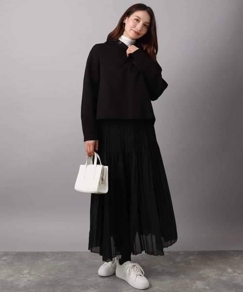 MK MICHEL KLEIN（エムケー ミッシェルクラン） パーカー クロップド丈