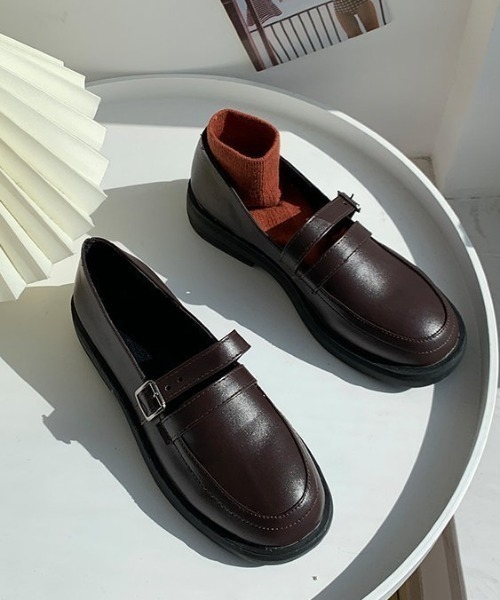 ローファー 「25年秋冬新作」ベルトデザイン フラットローファー