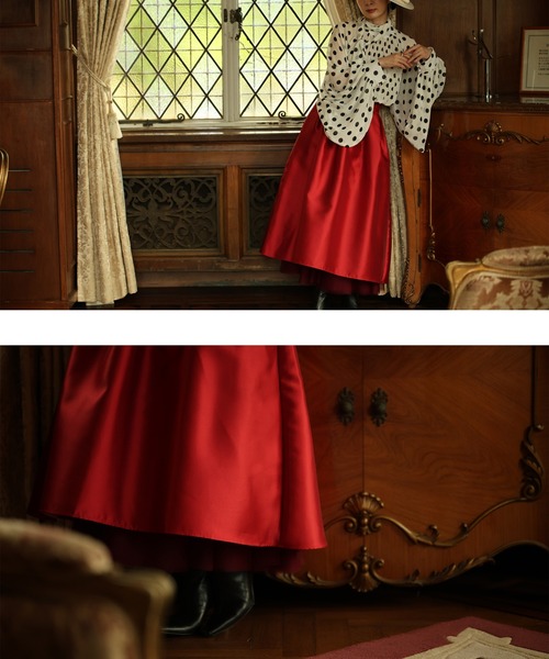 cawaii スカート ラグジュアリーな艶紅タックミディアムスカート