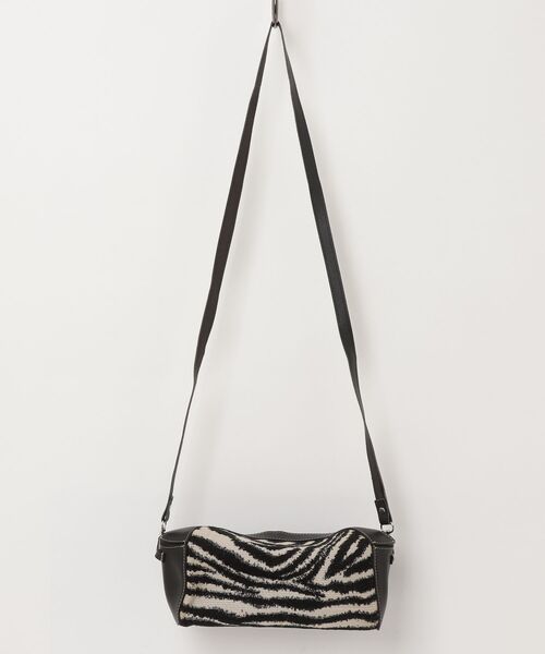 A VACATION（アヴァケーション） ショルダーバッグ - ブラック