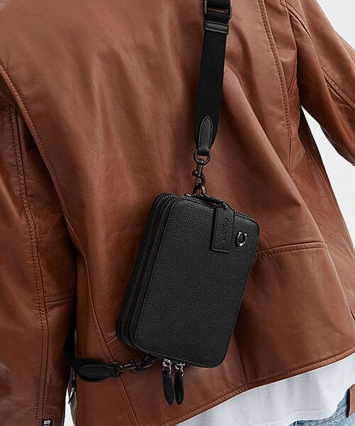 COACH（コーチ） ショルダーバッグ ONE ブラック系その他 メンズ