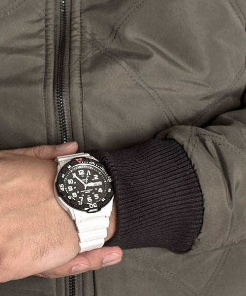 腕時計 「60」「CASIO（カシオ）」ダイバーアナログ　腕時計 メンズ レディース | CASIO | 02