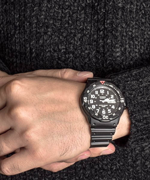 腕時計 「60」「CASIO（カシオ）」ダイバーアナログ　腕時計 メンズ レディース | CASIO | 23