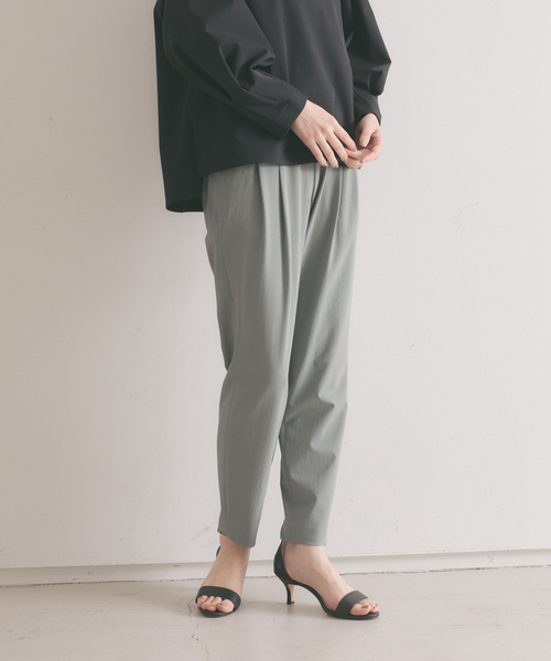 qualite（カリテ） スラックス パンツ 2WAYストレッチタックパンツ