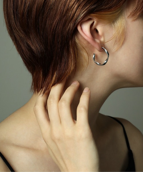 fauvirameゴールドツイストフープピアス ゴールド]ツイストフープピアス – CENE