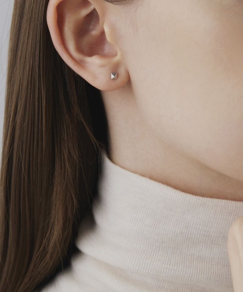 4℃ HOMME+（ヨンドシーオムプラス） ピアス プラチナ スタッズ ピアス