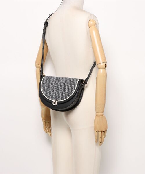 COLE HAAN（コールハーン） ショルダーバッグ バッグ エビ−サドル