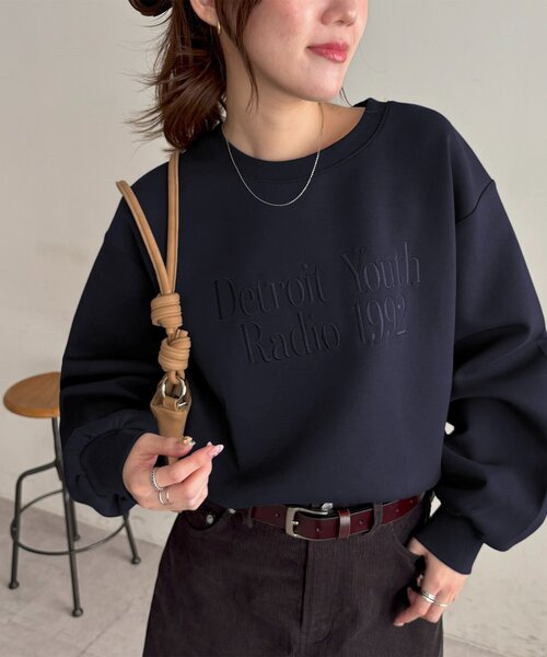 Discoat（ディスコート） トレーナー スウェット ダンボール刺繍ロゴ