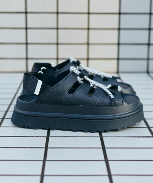 UGG Australia（アグオーストラリア） 厚底 ugg サンダル W GOLDENGLOW
