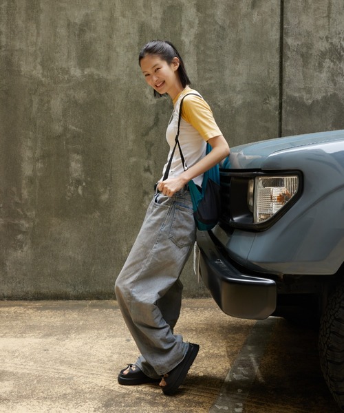 UGG Australia（アグオーストラリア） 厚底 ugg サンダル W GOLDENGLOW