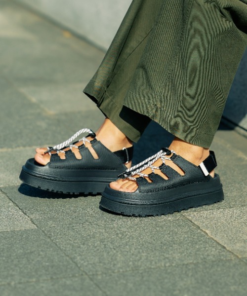 UGG Australia（アグオーストラリア） サンダル W GOLDENGLOW TOGGLE