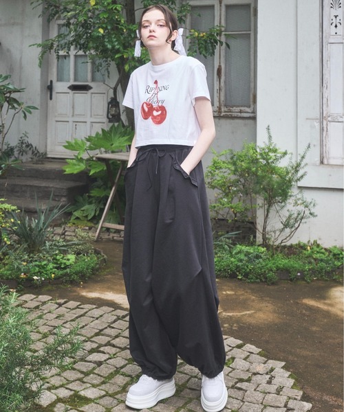 lovilyn ラヴィリン　エンジェルモチーフスウェットパンツ Lovilyn スウェットパンツ ジャージ 「初販即完」UVカットフリル