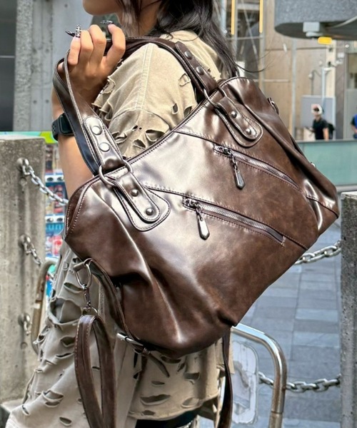 ショルダーバッグ 「Never mind the XU」2way faux leather bag