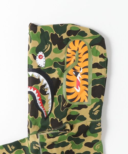 A BATHING APE（アベイシングエイプ） パーカー ABC CAMO CRYSTAL