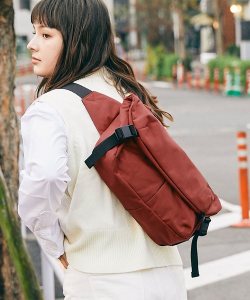 worm design lab（ワームデザインラボ） ショルダーバッグ TABLET