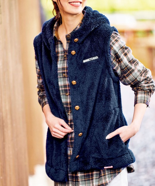 Minnetonka（ミネトンカ） ベスト MEDIUM ネイビー レディース