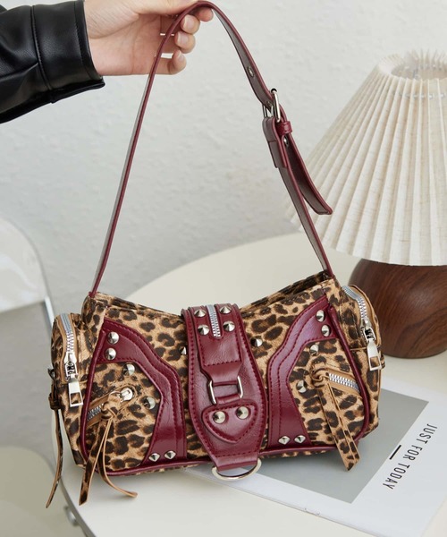 LA VORAGINE（ラ ヴォラジネ） ショルダーバッグ バッグ PUレザー