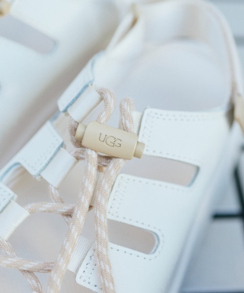 UGG Australia（アグオーストラリア） サンダル W GOLDENGLOW TOGGLE