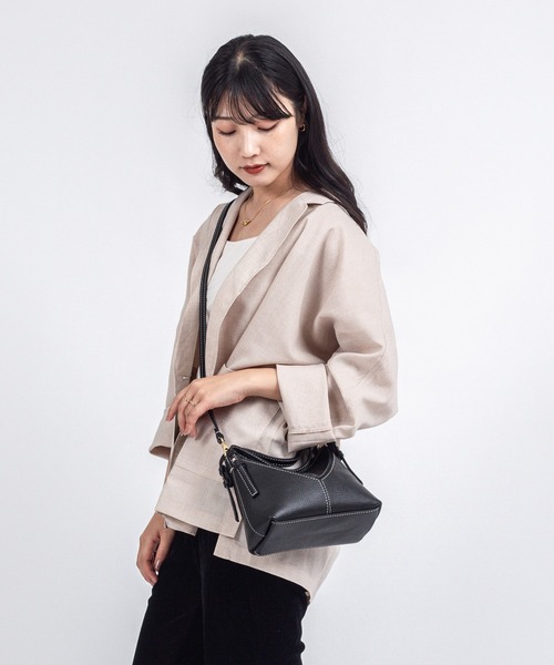 【AULENTTI/オウレンティ】レザーショルダーバッグ AULENTTI（オウレンティ） ショルダーバッグ バッグ 「AULENTTI