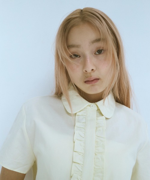 FEKETE ブラウス シャツ ROUND COLLAR FRILL SHIRT / ラウンド