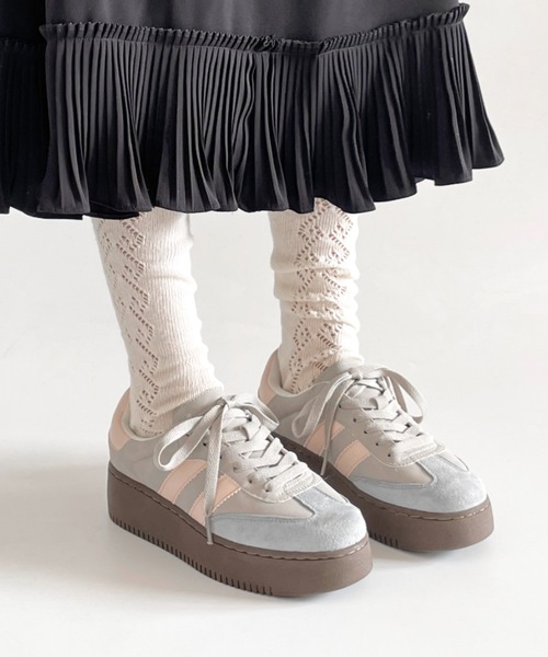 Shoes in Closet（シュークロ） スニーカー 「新色入荷」軽量厚底