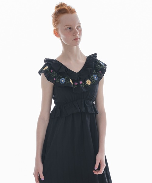 ワンピース flower embroidery onepiece／花柄刺繍フリルワンピース