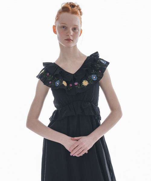 ワンピース flower embroidery onepiece／花柄刺繍フリルワンピース