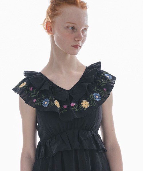 ワンピース flower embroidery onepiece／花柄刺繍フリルワンピース