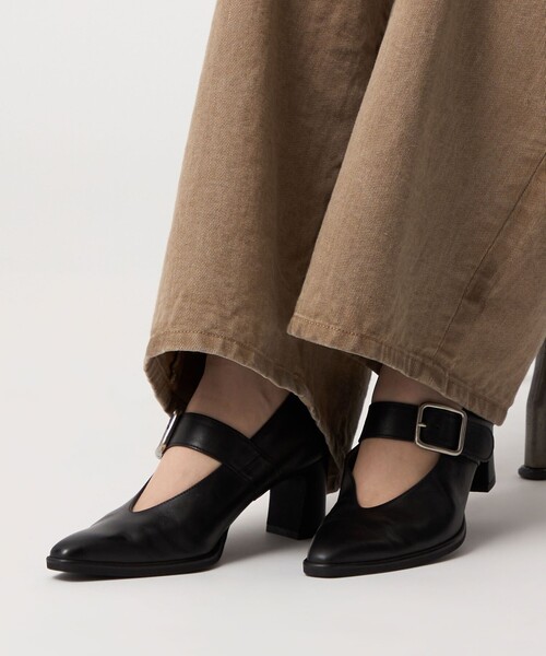 ODETTE E ODILE（オデット エ オディール） パンプス ベルトカバー