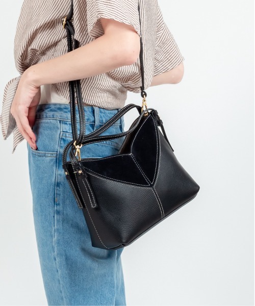 AULENTTI（オウレンティ） ショルダーバッグ バッグ 「AULENTTI
