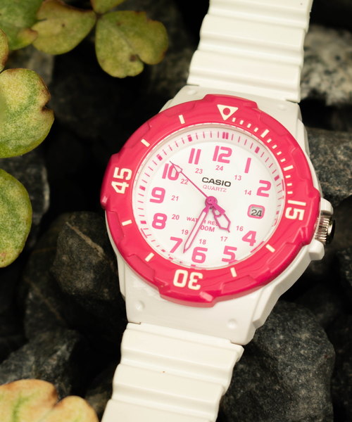CASIO 腕時計 「60」「CASIO（カシオ）」ダイバーアナログ ミニ